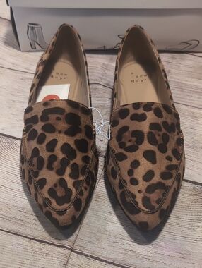 A. New Day Micah Brown Cheetah Print Slip On Loafers Size 7.5 NWT